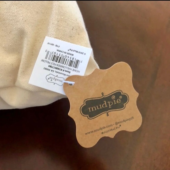 NWT Mid Pie Canvas Halloween Throw Pillow - Picture 5 of 6